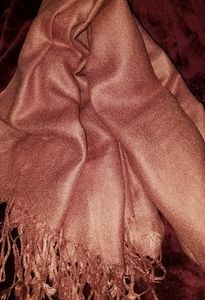 👌FREE W/ PURCHASE of 3 items - Scarves
